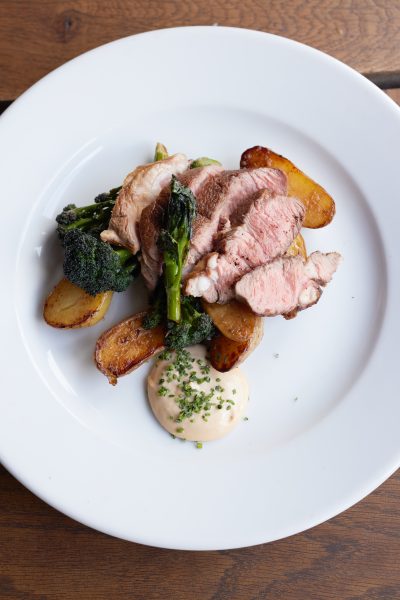 rustic pub dining pembroke arms wiltshire