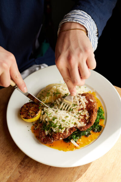 hearty sunday lunch near salisbury countryside