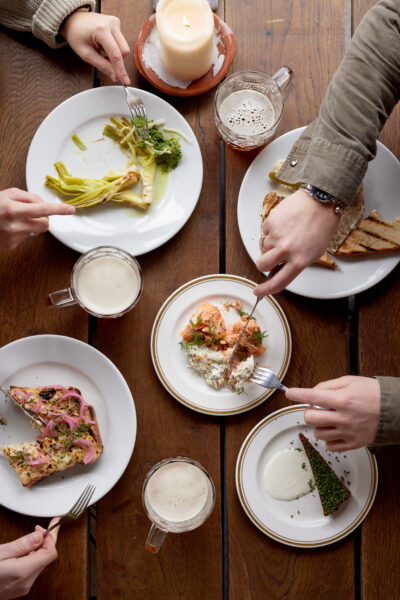 pembroke arms countryside pub setting