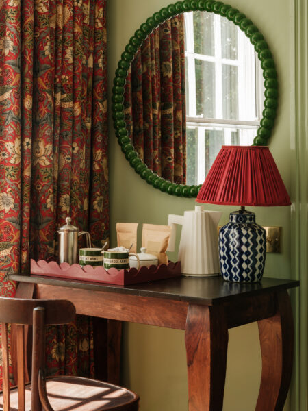 pembroke arms guest rooms near salisbury